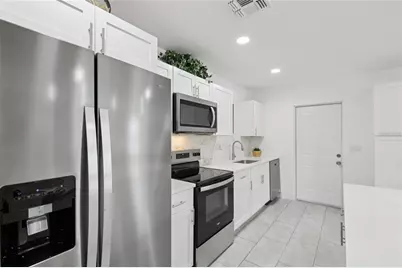 3530 Goodrich Avenue, Sarasota, FL 34234 - Photo 12