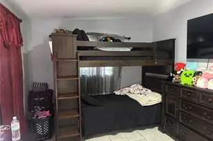 1525 7th Ave Dr E, Bradenton, FL 34208 - Photo 10