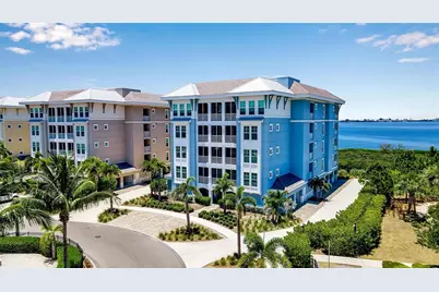 376 Aruba Circle #301, Bradenton, FL 34209 - Photo 1