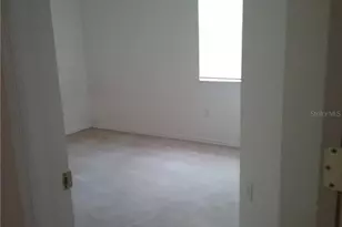 6246 Blue Runner Ct, Lakewood Ranch, FL 34202 - Photo 8