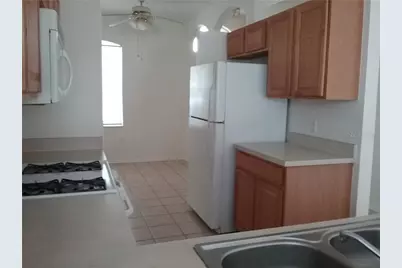 6246 Blue Runner Court, Lakewood Ranch, FL 34202 - Photo 10