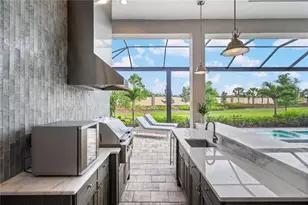 8560 Pavia Way, Bradenton, FL 34202 - Photo 12