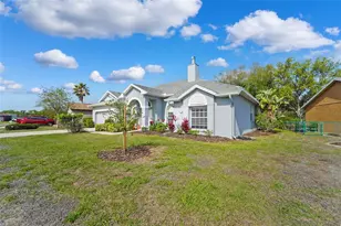 9401 69th Ave E, Palmetto, FL 34221 - Photo 4