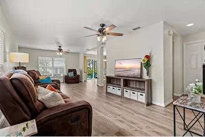 7121 Chatum Light Run, Bradenton, FL 34212 - Photo 8