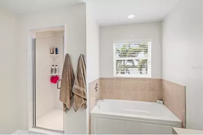 7121 Chatum Light Run, Bradenton, FL 34212 - Photo 32