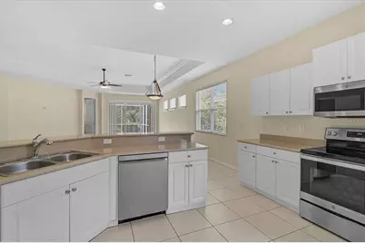 4345 Callista Lane, Sarasota, FL 34243 - Photo 4