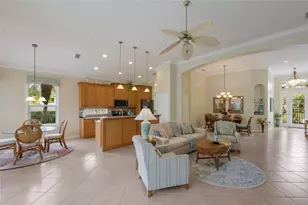 11709 Strandhill Ct, Lakewood Ranch, FL 34202 - Photo 10