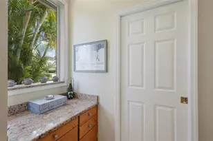 11709 Strandhill Ct, Lakewood Ranch, FL 34202 - Photo 14