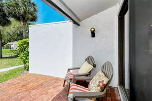 3545 Longmeadow, Sarasota, FL 34235 - Photo 4