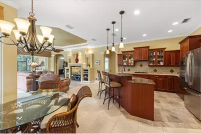 6914 Treymore Court, Sarasota, FL 34243 - Photo 8