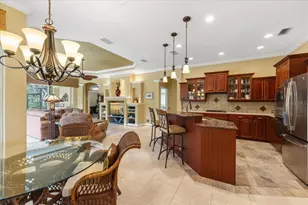 6914 Treymore Ct, Sarasota, FL 34243 - Photo 8