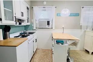 1760 Wisconsin Ln, Sarasota, FL 34239 - Photo 22