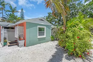 1760 Wisconsin Ln, Sarasota, FL 34239 - Photo 28