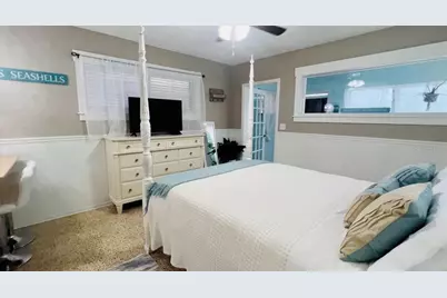 1760 Wisconsin Lane, Sarasota, FL 34239 - Photo 20