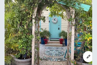 1760 Wisconsin Lane, Sarasota, FL 34239 - Photo 4