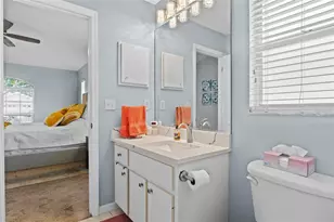 2718 Feiffer Cir, Sarasota, FL 34235 - Photo 28