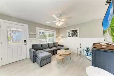 101 25th Street N #1, Bradenton Beach, FL 34217 - Photo 8