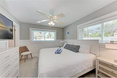 101 25th Street N #1, Bradenton Beach, FL 34217 - Photo 14