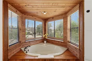 727 Jacaranda Rd, Anna Maria, FL 34216 - Photo 22