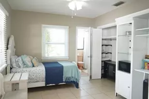 1761 Siesta Dr, Sarasota, FL 34239 - Photo 18