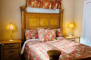 1761 Siesta Dr, Sarasota, FL 34239 - Photo 30