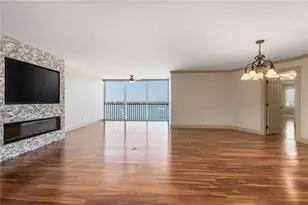 435 S Gulfstream Ave, Sarasota, FL 34236 - Photo 4