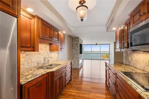 435 S Gulfstream Ave, Sarasota, FL 34236 - Photo 20