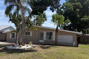2911 Pafko Dr, Sarasota, FL 34232 - Photo 2