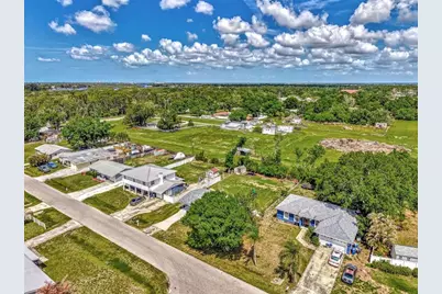 5807 28th Avenue Drive E, Bradenton, FL 34208 - Photo 10