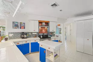 216 Matisse Cir N, Nokomis, FL 34275 - Photo 16