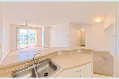 4170 Central Sarasota Pkwy #426, Sarasota, FL 34238 - Photo 10