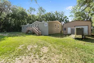 38616 Coleen Ave, Zephyrhills, FL 33540 - Photo 10