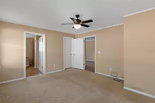 38616 Coleen Ave, Zephyrhills, FL 33540 - Photo 30