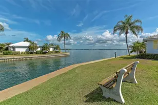 554 Spanish Dr S, Longboat Key, FL 34228 - Photo 62