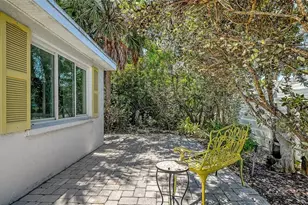 554 Spanish Dr S, Longboat Key, FL 34228 - Photo 40