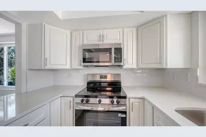 554 Spanish Drive S, Longboat Key, FL 34228 - Photo 12