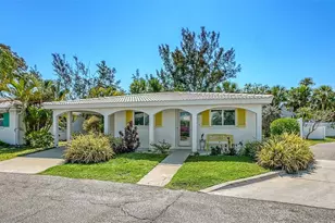 554 Spanish Dr S, Longboat Key, FL 34228 - Photo 1