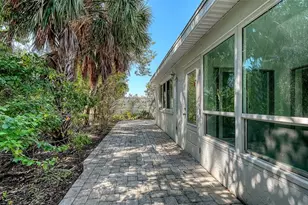 554 Spanish Dr S, Longboat Key, FL 34228 - Photo 38
