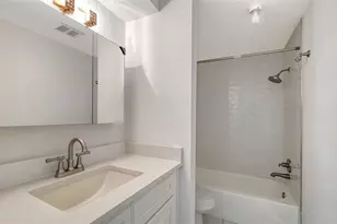 554 Spanish Dr S, Longboat Key, FL 34228 - Photo 30