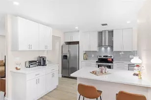 1415 42nd St W, Bradenton, FL 34205 - Photo 14