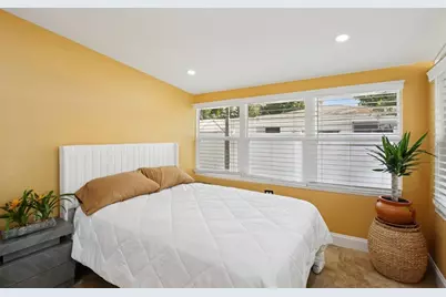 3925 Prado Drive, Sarasota, FL 34235 - Photo 14