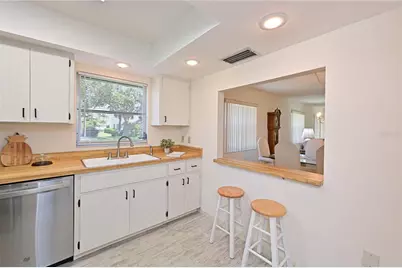 4726 Potomac Circle, Bradenton, FL 34210 - Photo 6