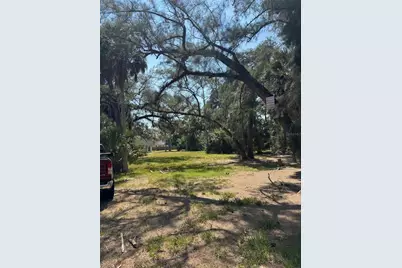 7045 Oakwood Drive, New Port Richey, FL 34652 - Photo 2