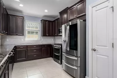10413 Highland Park Place, Palmetto, FL 34221 - Photo 4
