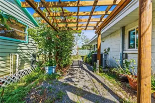 2717 Parma St, Sarasota, FL 34231 - Photo 30