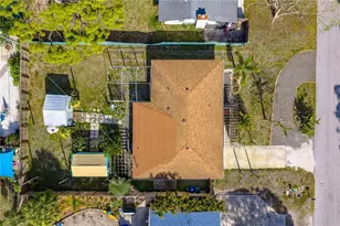 2717 Parma St, Sarasota, FL 34231 - Photo 46