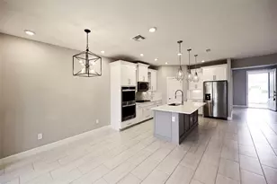 3806 Savanna Palms Ct, Lakewood Ranch, FL 34211 - Photo 8