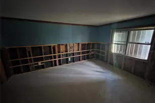 1016 Greer Dr, Sarasota, FL 34237 - Photo 14