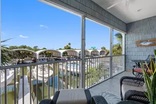 6057 Moorings Dr S, Saint Petersburg, FL 33712 - Photo 24