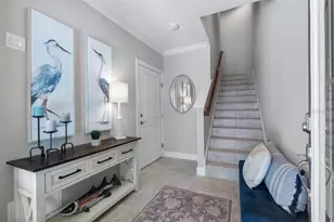 6057 Moorings Dr S, Saint Petersburg, FL 33712 - Photo 8